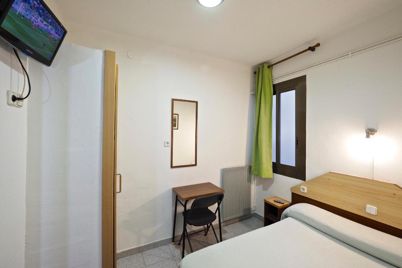 Hostal Ballestero Barcelona Exteriör bild