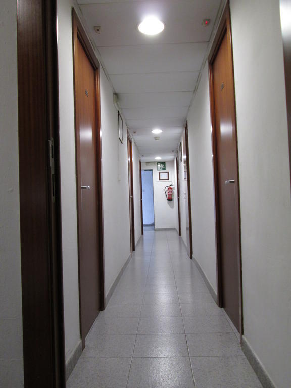 Hostal Ballestero Barcelona Exteriör bild